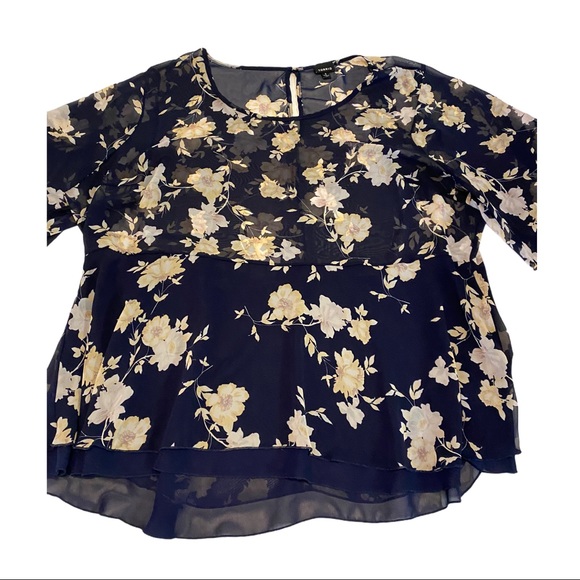 Torrid 4 Sheer Floral Navy Blouse *FLAW* - Picture 5 of 9